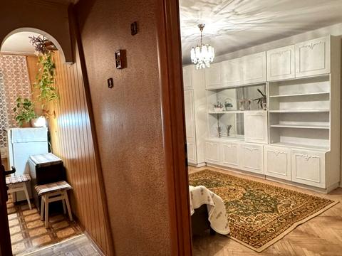 паркоместо по адресу Яворницького, 8