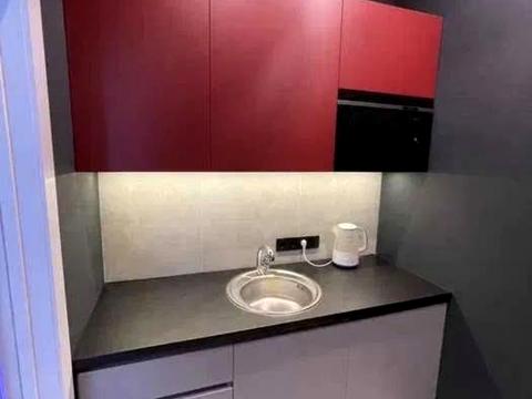 комерційна за адресою Жилянська вул., 68