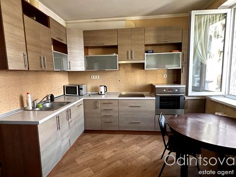 квартира за адресою Саперно-Слобідська вул., 10