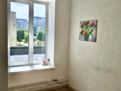 комерційна за адресою Червоної Калини просп. (Володимира Маяковського), 26