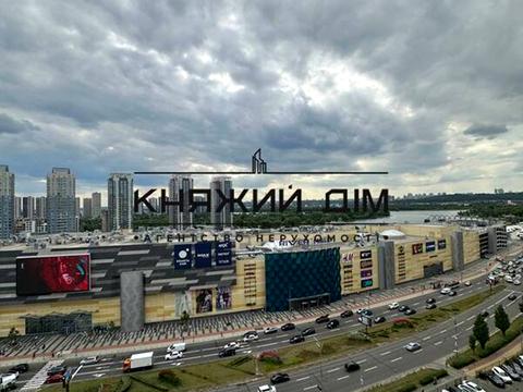 квартира за адресою Дніпровська набережна вул., 25