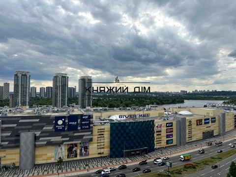 квартира за адресою Дніпровська набережна вул., 25