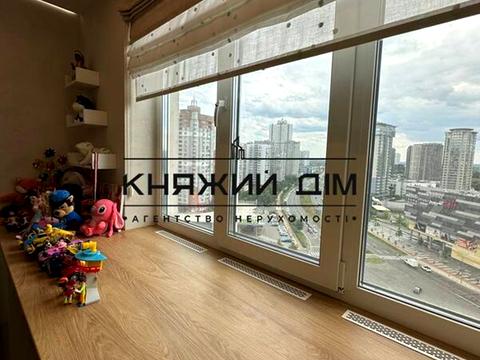 квартира за адресою Дніпровська набережна вул., 25