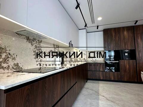 квартира за адресою Дніпровська набережна вул., 25