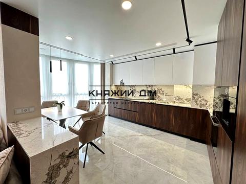 квартира за адресою Дніпровська набережна вул., 25