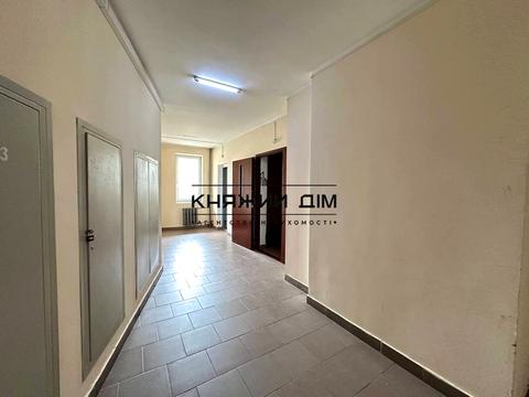 квартира за адресою Дніпровська набережна вул., 25