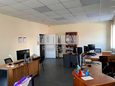 комерційна за адресою Вишгородська вул., 36