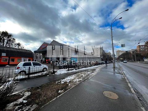 комерційна за адресою Вишгородська вул., 36