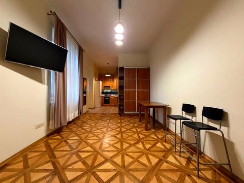 квартира за адресою Пекарська вул., 29