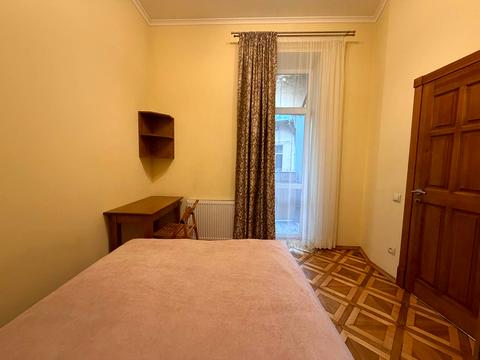 квартира за адресою Пекарська вул., 29