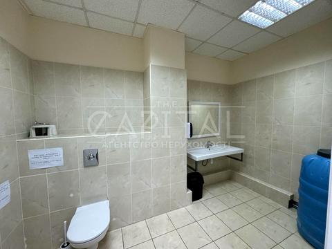 комерційна за адресою Старонаводницька вул., 13