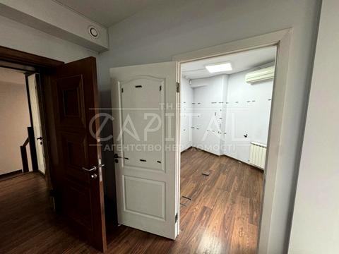 комерційна за адресою Старонаводницька вул., 13