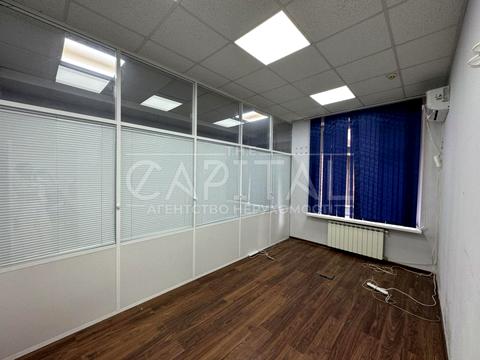 комерційна за адресою Старонаводницька вул., 13