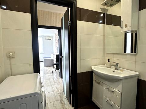 квартира за адресою Анни Ахматової вул., 34
