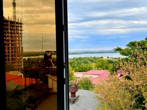 квартира за адресою Соборна пл. (Жовтнева), 14