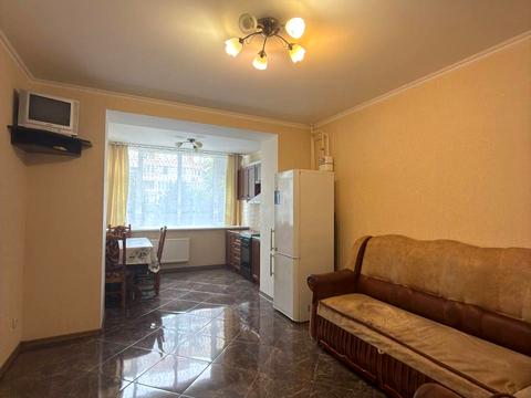 квартира за адресою Зоопаркова вул., 8в