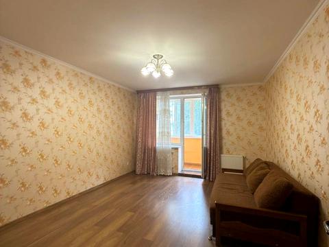 квартира за адресою Зоопаркова вул., 8в