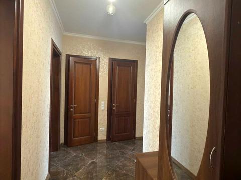 квартира за адресою Зоопаркова вул., 8в