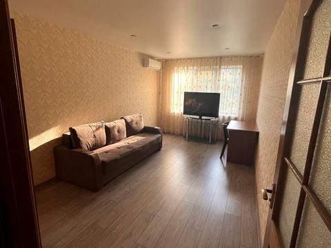 квартира за адресою Київ, Оболонська пл. (Дружби Народів СРСР), 1
