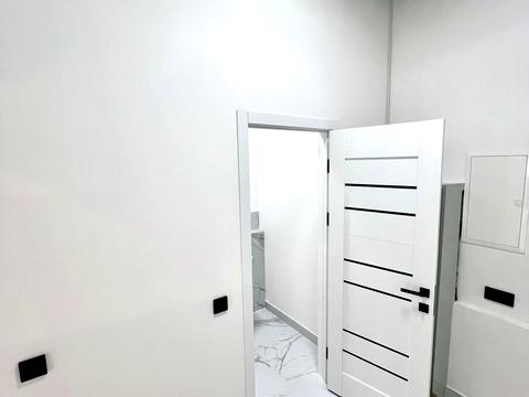 комерційна за адресою Михайла Максимовича вул. (Онуфрія Трутенка), 26-В