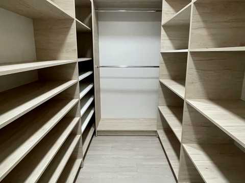 квартира по адресу Юліана Пелеша ул., 5, к7