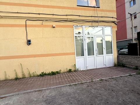 коммерческая по адресу Рильського ул., 3