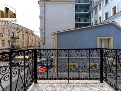 комерційна за адресою Хорива вул., 21/23