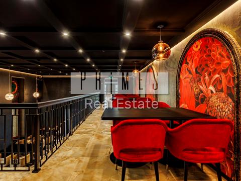 комерційна за адресою Набережно-Хрещатицька вул., 17/18