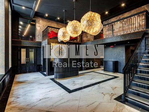 комерційна за адресою Набережно-Хрещатицька вул., 17/18