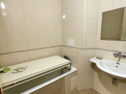 комерційна за адресою Круглоуніверситетська вул., 17