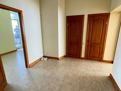 комерційна за адресою Круглоуніверситетська вул., 17
