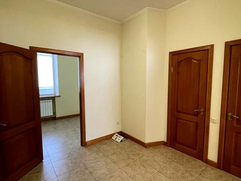 комерційна за адресою Круглоуніверситетська вул., 17