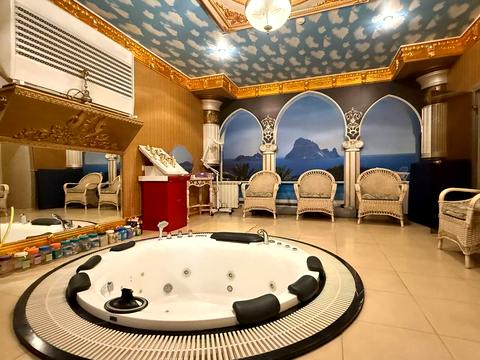 комерційна за адресою Євгена Чикаленка вул. (Пушкінська), 32В