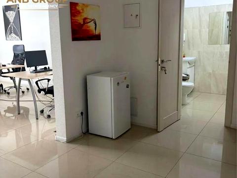 комерційна за адресою Київ, Трускавецька вул., 8