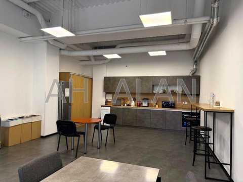 комерційна за адресою Сім'ї Прахових вул. (Гайдара), 58/10