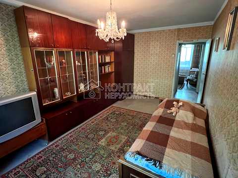 квартира по адресу Гвардейцев-Широнинцев ул., 79б