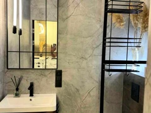 квартира за адресою 93-ї Холодноярської Бригади вул., 10