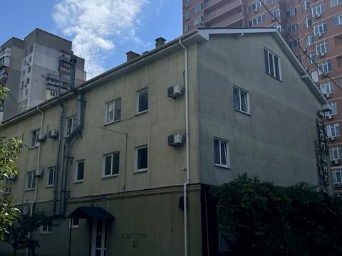 коммерческая по адресу Средняя ул. (Середня), 61