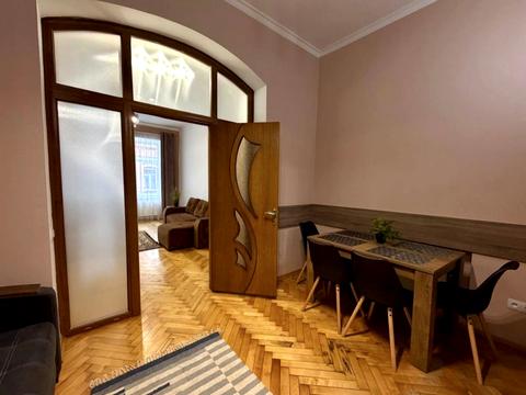 квартира по адресу Союза Украинок ул. (Лобачевского), 4