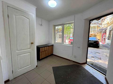 коммерческая по адресу Ланжероновская ул., 20