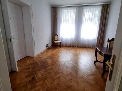 квартира за адресою Львів, Пантелеймона Куліша вул., 45