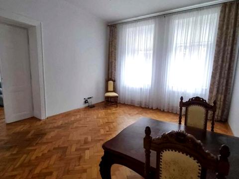 квартира за адресою Львів, Пантелеймона Куліша вул., 45