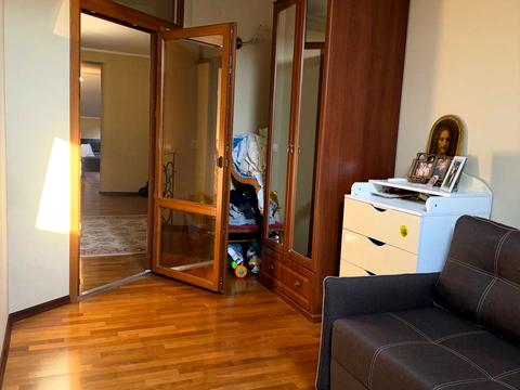 квартира за адресою Андрія Мельника вул., 9-А