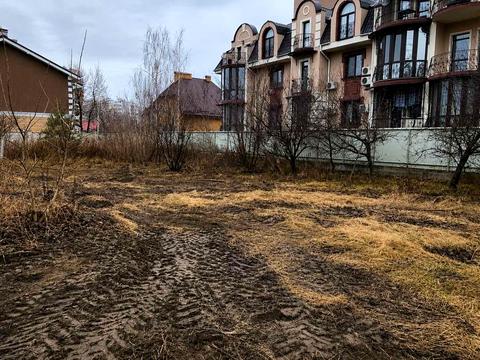 ділянка за адресою Драгоманова вул.