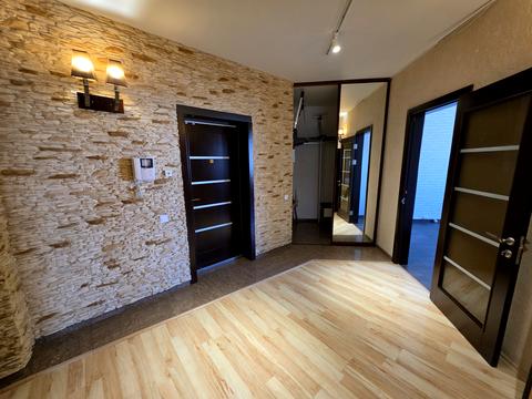 квартира за адресою Раїси Окіпної вул., 4