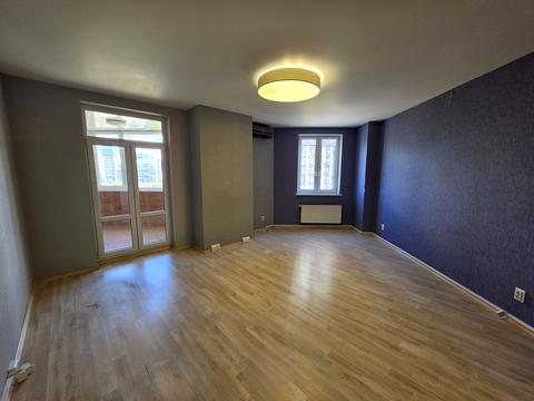квартира за адресою Раїси Окіпної вул., 4