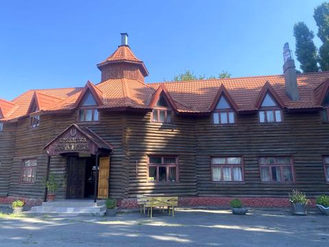 комерційна за адресою новомоськовска, 23/1