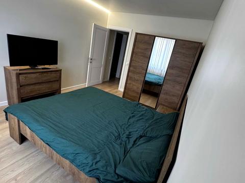 квартира за адресою Софії Русової вул., 1