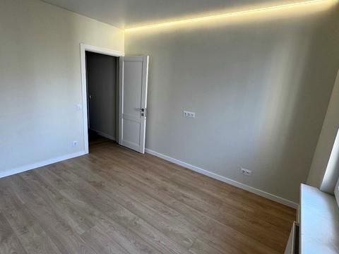 квартира за адресою Софії Русової вул., 1