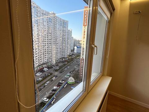 квартира за адресою Софії Русової вул., 1